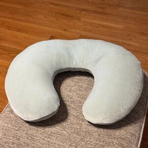 Boppy Pillow Baby Pregnancy Light Blue Cover Nursing Maternity